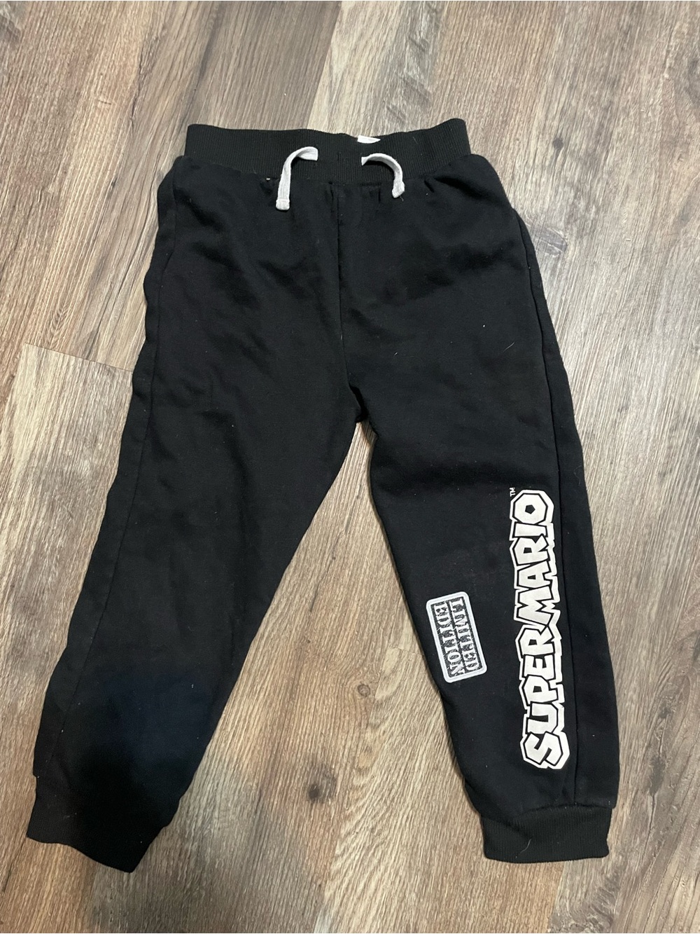 Nintendo Black Kids Super Mario Joggers with White Drawstring 5 Years unisex